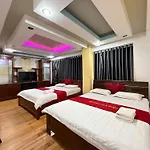 Gia Bao Hotel - 234/3 Bach Dang, Q.Binh Thanh - By Bay Luxury